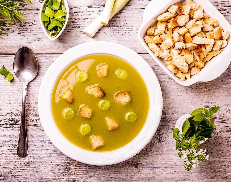 Leek Potato Soup with Nutmeg