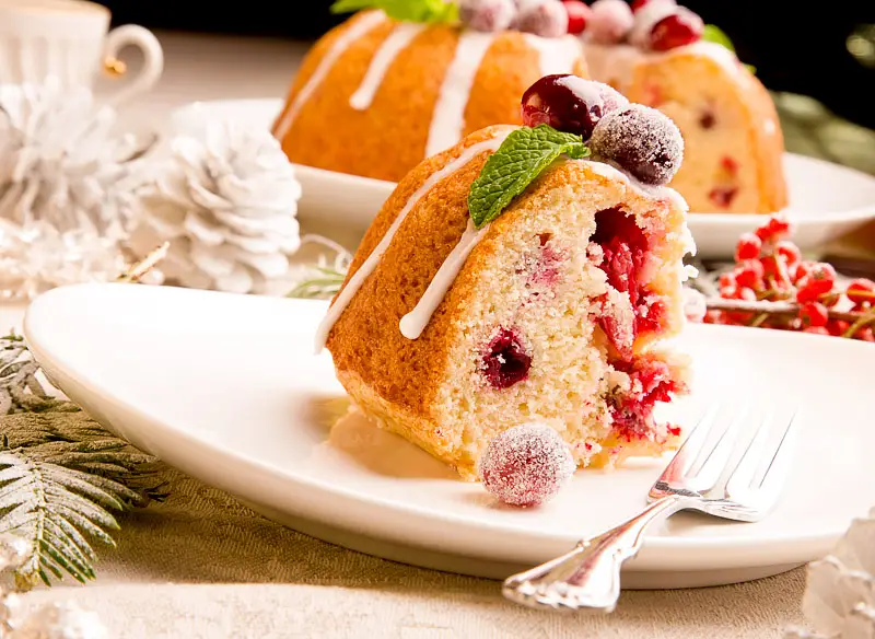 Cranberry Cake Wreath