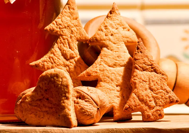Gloria's Best Gingerbread Cookies