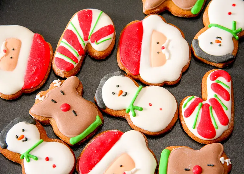 Rich Moravian White Christmas Cookies
