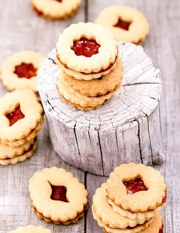 Yummy Linzer Cookies