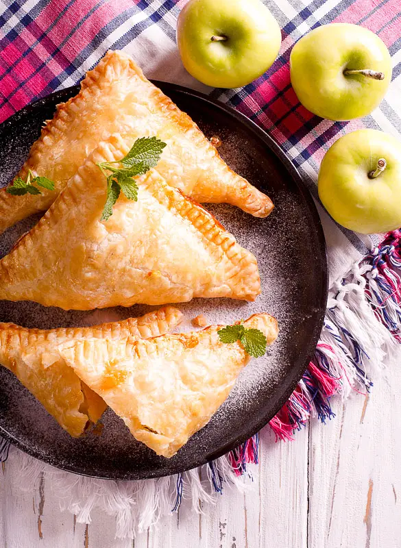 Easy Apple Turnovers