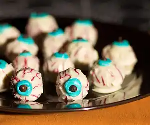 Scary Spooky Halloween Eyeballs