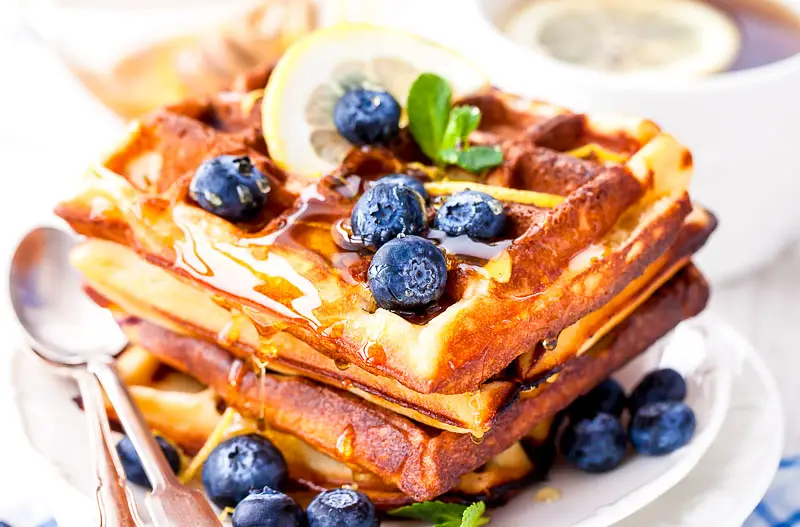 Applesauce Cinnamon Waffles