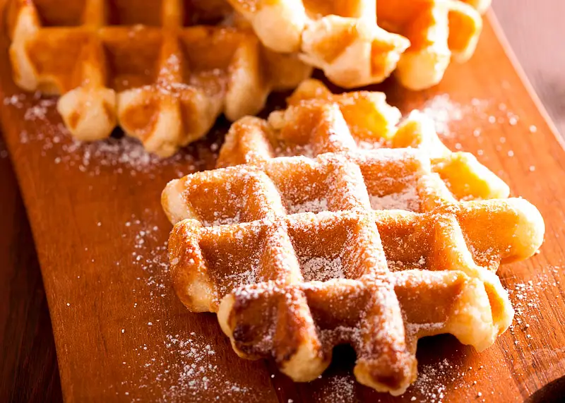 Breakfast Yeast Waffles