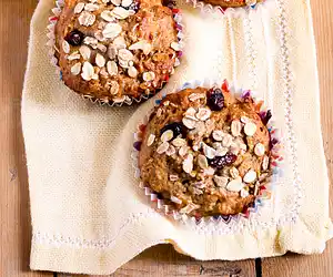 Cinnamon Raisin Apple Muffins