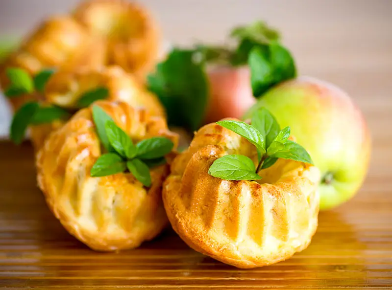 Buttermilk Apple Muffins