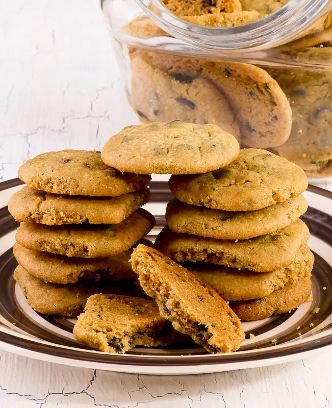 Mom's Low-Fat Chocolate Chip Cookies