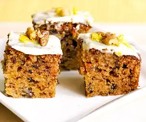 Moist Apple Carrot Cake