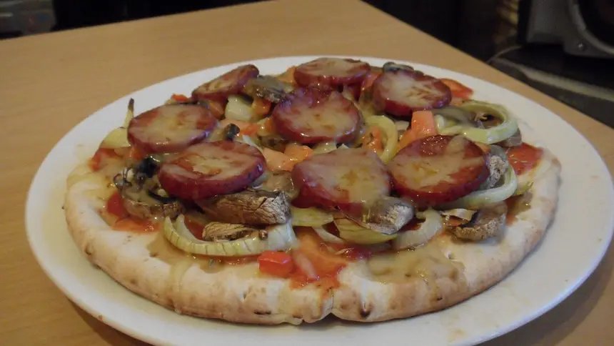 Healthy Pepperoni & Veggie Pizza