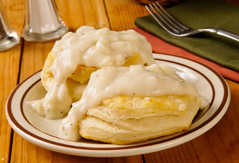 Buttermilk Biscuits with Country Milk Gravy