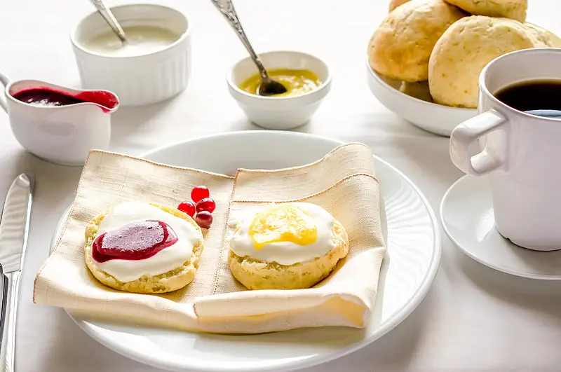 Best Buttery Lemon Scones