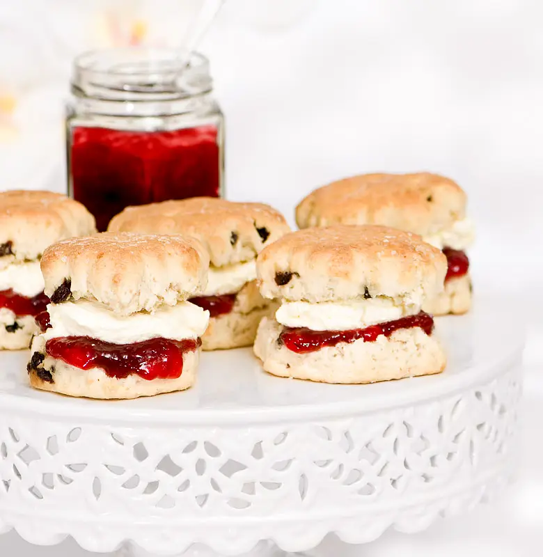 Homemade Baking Powder Biscuits