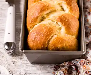 Massa Sovada (Portuguese Sweet Bread)