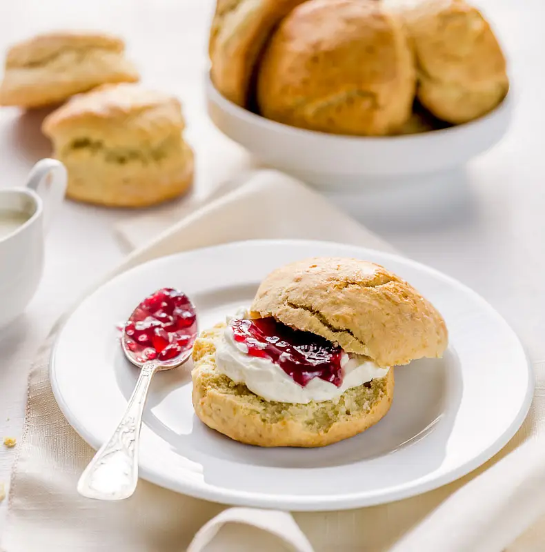 Buttermilk-Cornmeal Biscuits