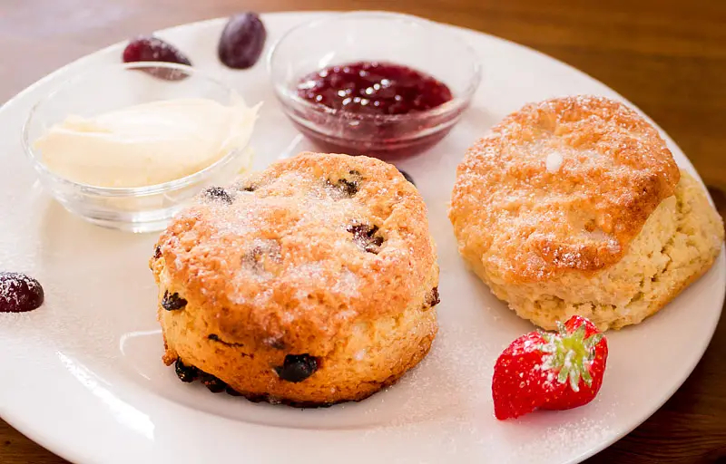 Oatmeal Currant Buttermilk Drop Biscuits
