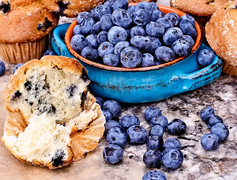 Bo's Low Fat Berry Muffins