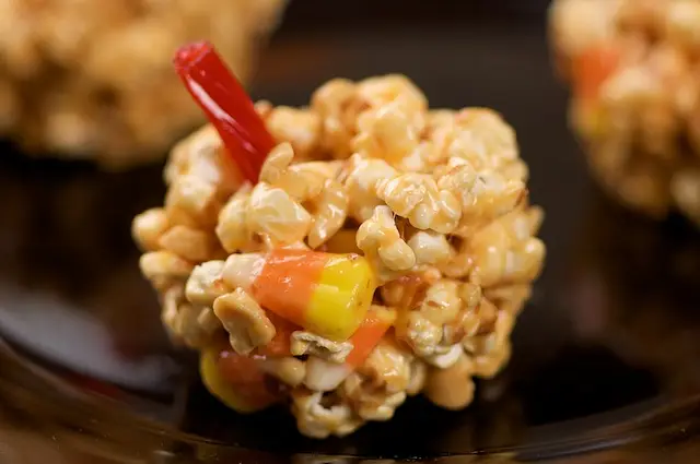 Halloween Popcorn Peanut Pumpkins