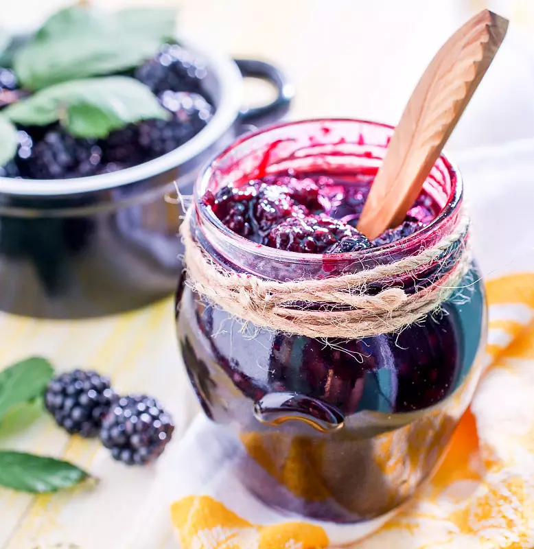 Easy Blackberry Preserves