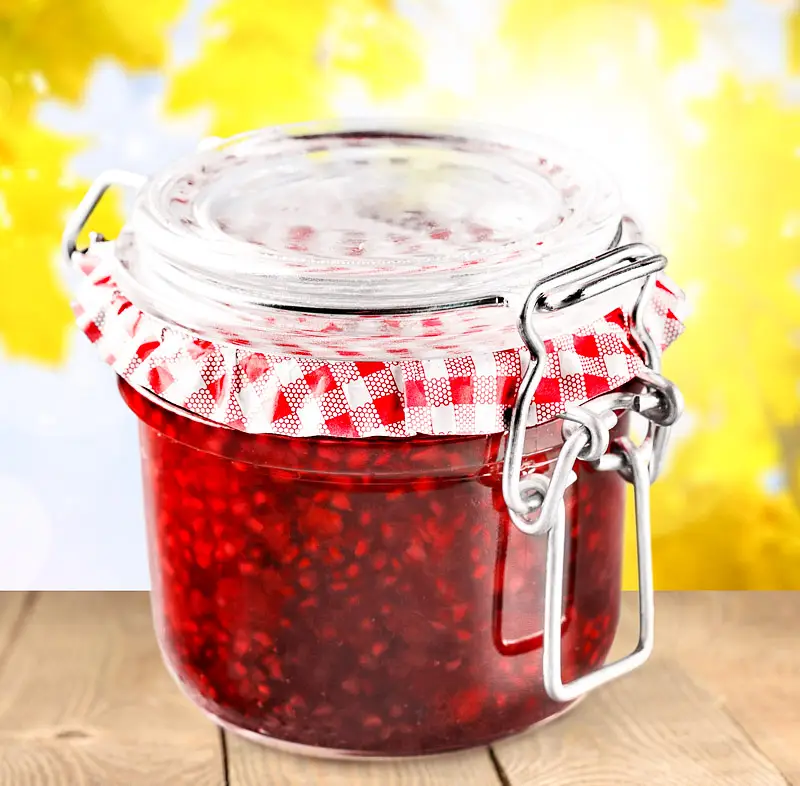 No-Cook Strawberry Freezer Jam