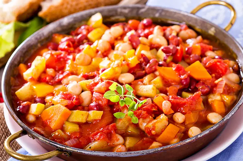 Bon Appetit Vegetarian Chili with Chipotle Chilies