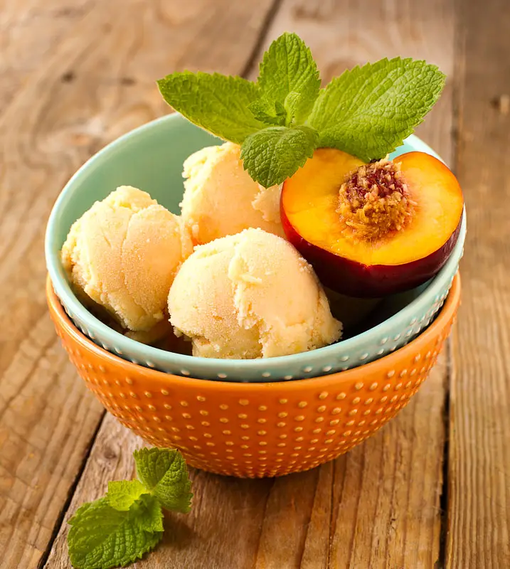 Ben & Jerry's Fresh Georgia Peach Ice Cream
