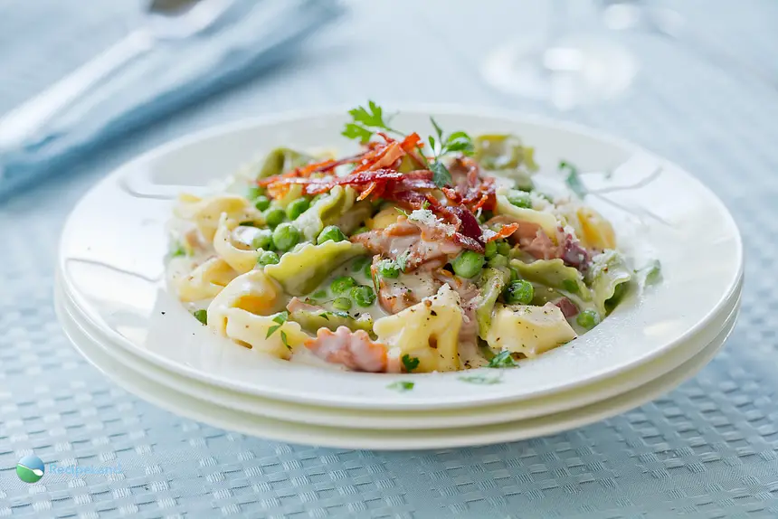 Tortellini with Peas & Prosciutto