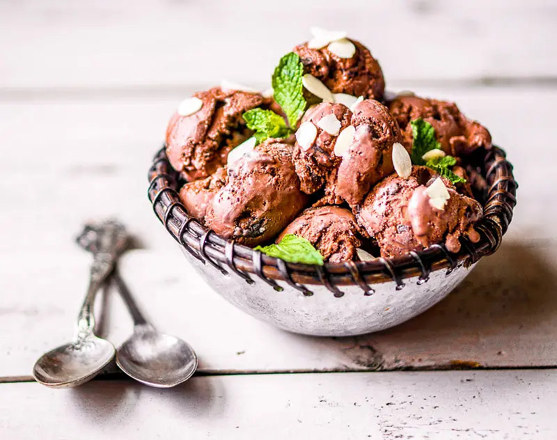 Chocolate Rum Raisin Ice Cream