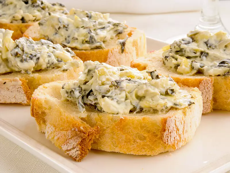 Holiday Spinach & Artichoke Party Dip