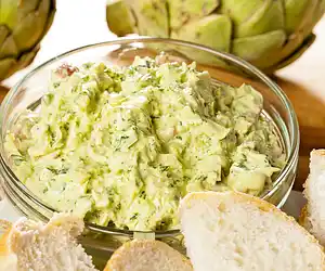 Cheesy Artichoke Dip