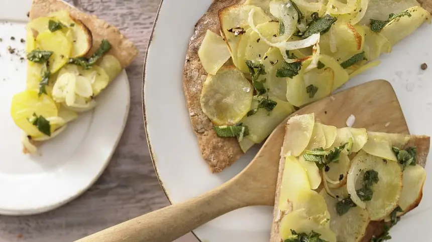 Potato Pizza with sage & onion 