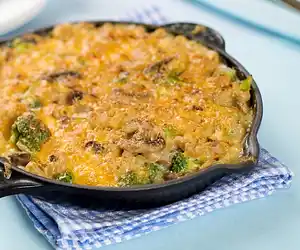 Skillet Macaroni & Cheese with Broccoli & Mushrooms