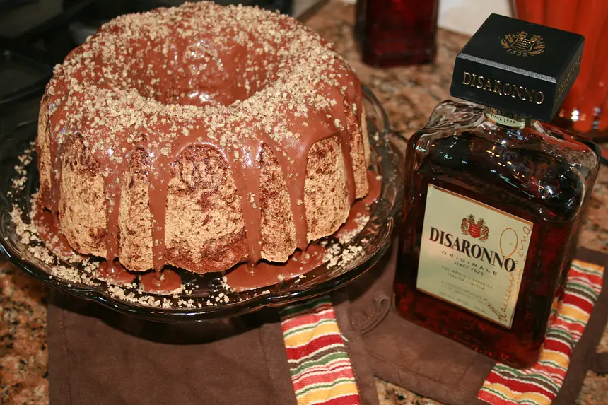 Italian Sour Cream Cake