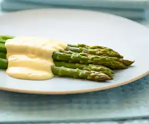 Baked Asparagus with Parmesan Cream Sauce