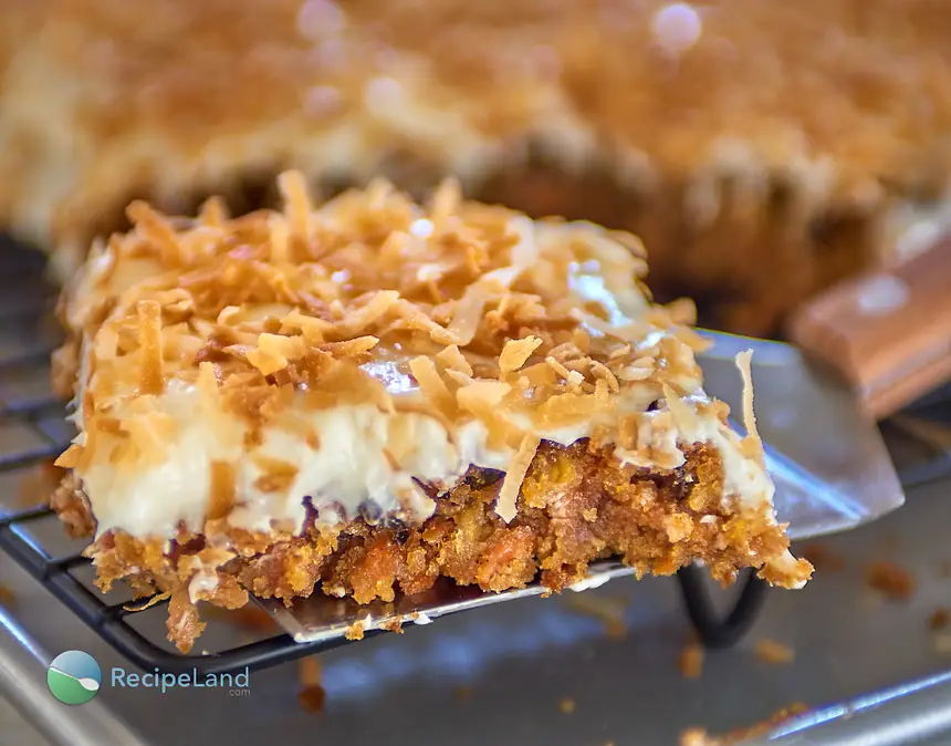 Mrs. Fields Carrot Cake