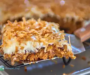 Mrs. Fields Carrot Cake