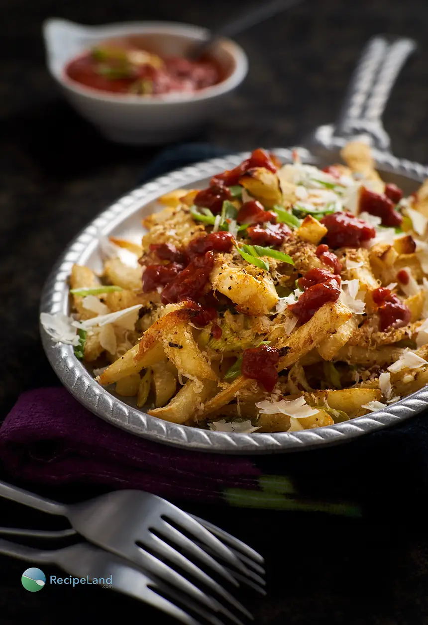 Cheese & Chive Poutine Marinara