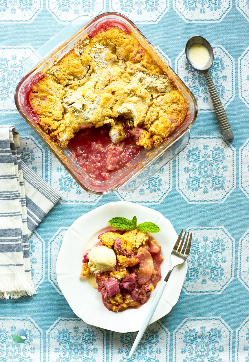 Rhubarb, apples & strawberrry flavors paired with a self-saucing style cake that’s super easy to make.