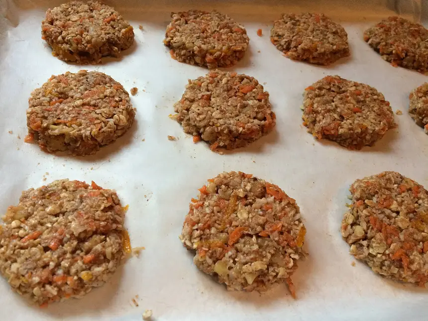 Delicious Carrot Cake Cookies (Vegan & Gluten-Free)