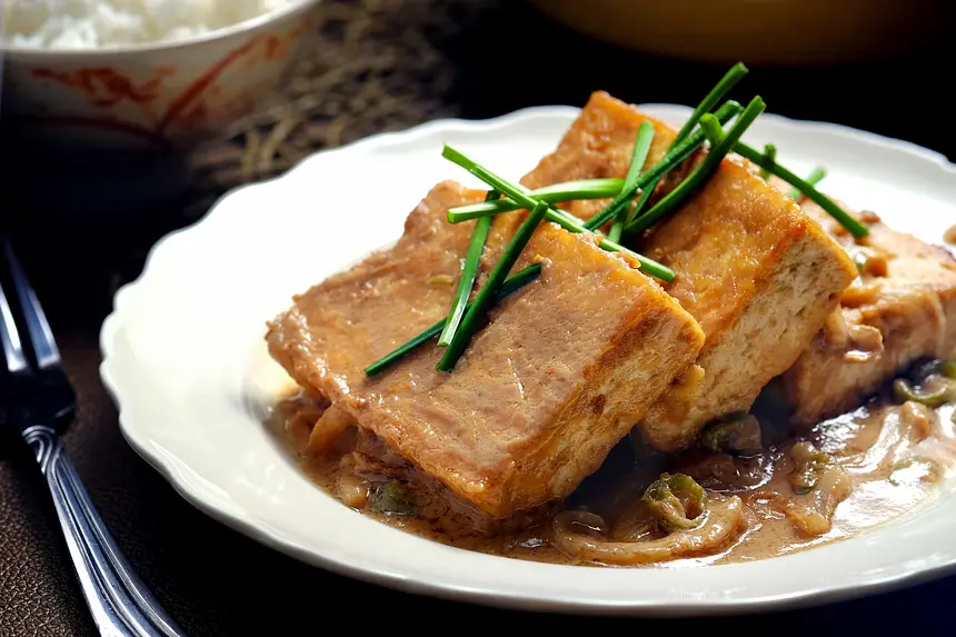 Braised Tofu in Spicy Peanut Sauce