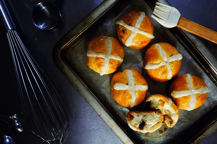 Gluten-Free Hot Cross Buns