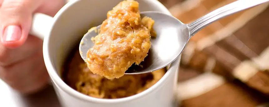 Peanut Butter Oatmeal Mugcake