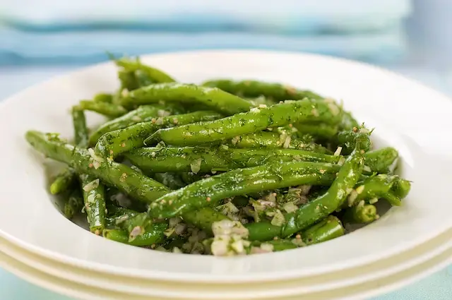 Green Beans with Lemon Dill Dressing
