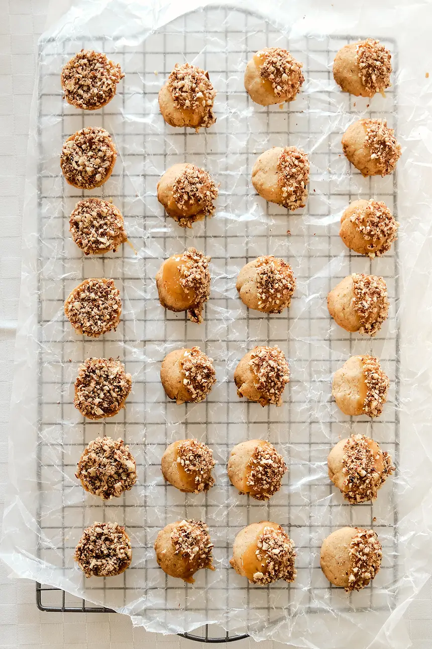 Caramel Nut Acorn Cookies