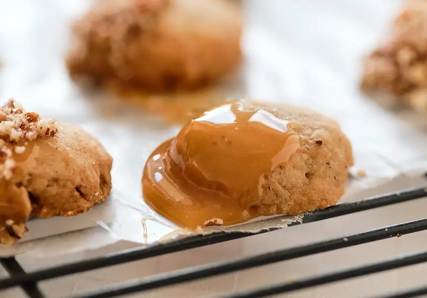 Caramel Nut Acorn Cookies