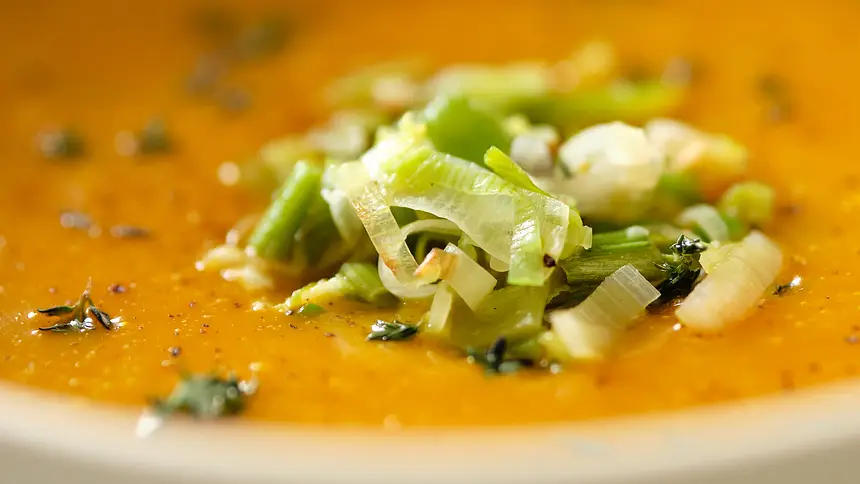 Carrot-Leek Soup with Thyme