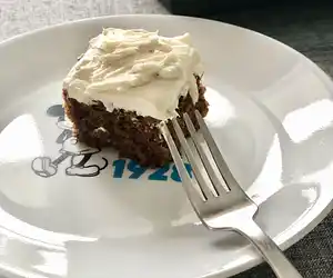 Moist Gingerbread Cake
