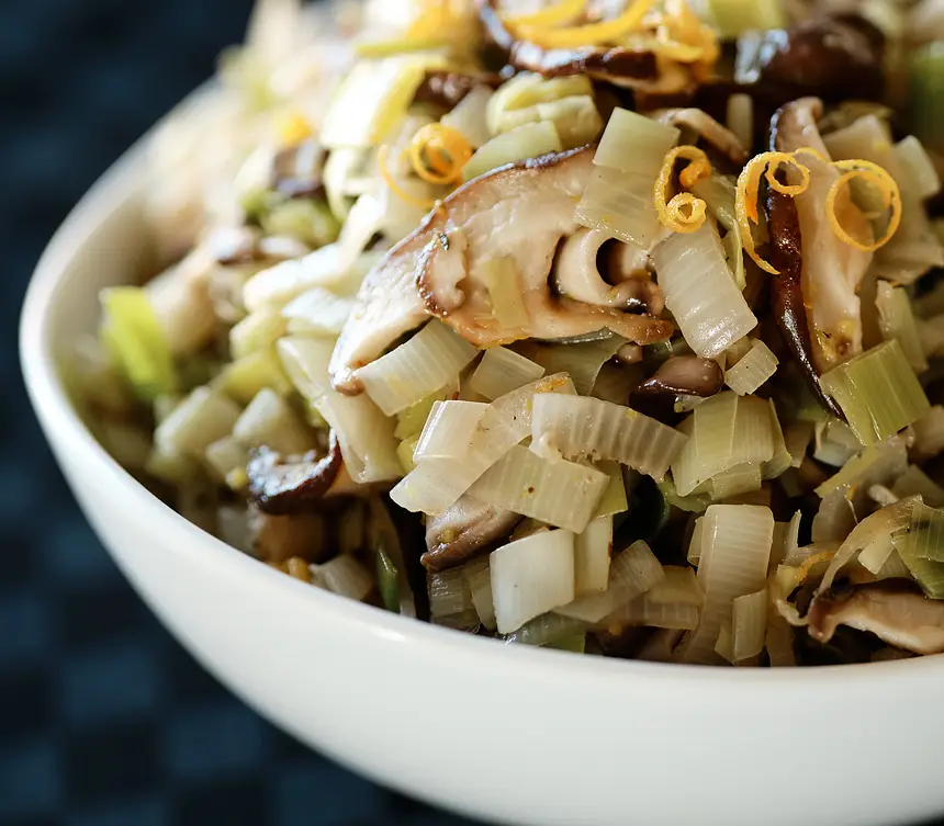 Braised Leeks and Mushrooms