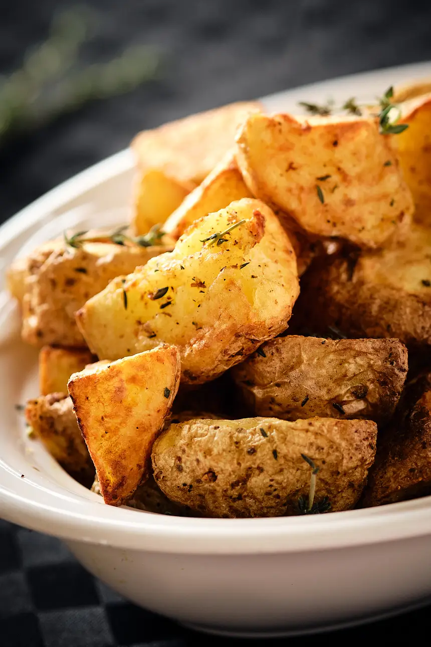 Air-fryer Crispy Thyme Roasted Potatoes
