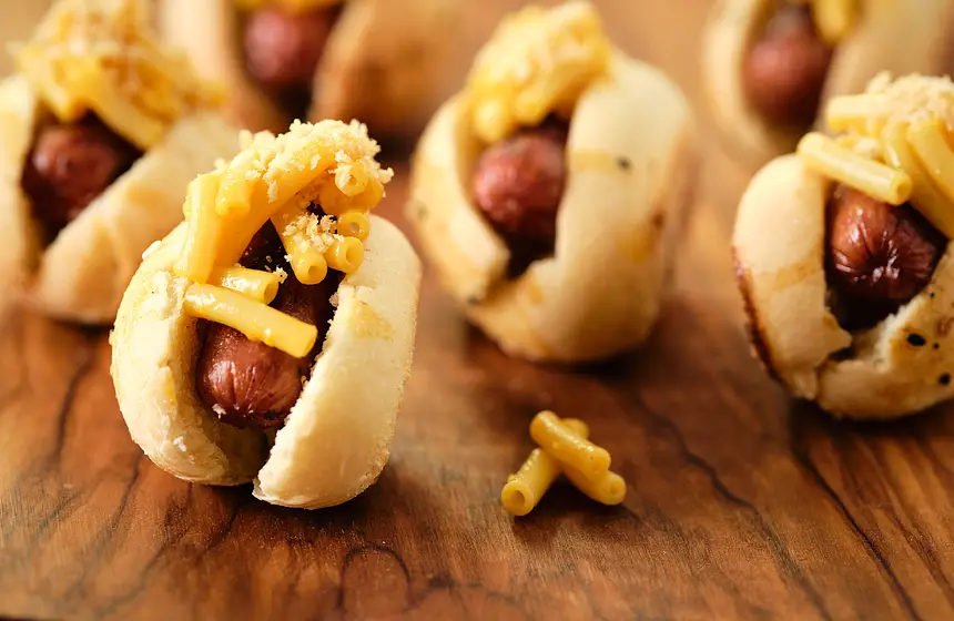 Mac 'n Cheese Cocktail Sliders